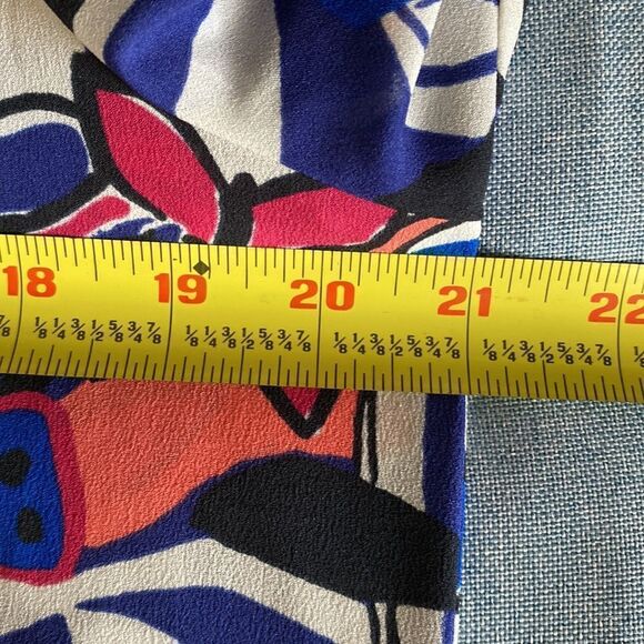 J. Crew floral print scoop neck long sleeve blouse top size M - Picture 8 of 9